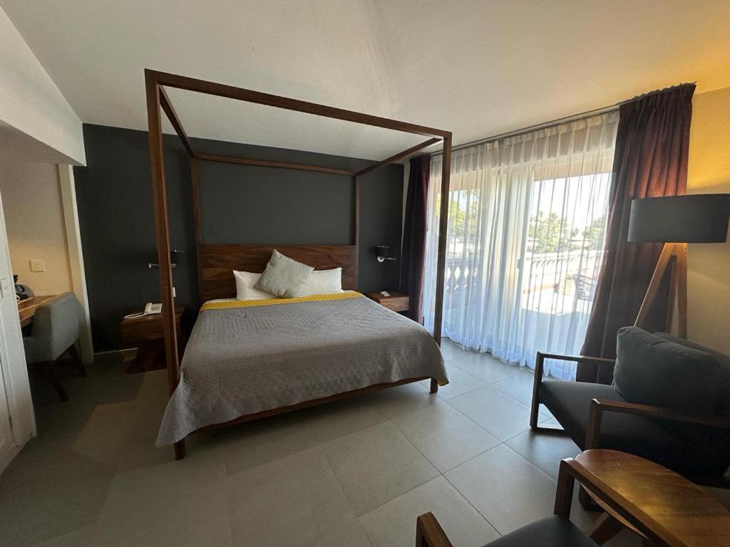 Hotel Boutique Abad Сапопан Экстерьер фото