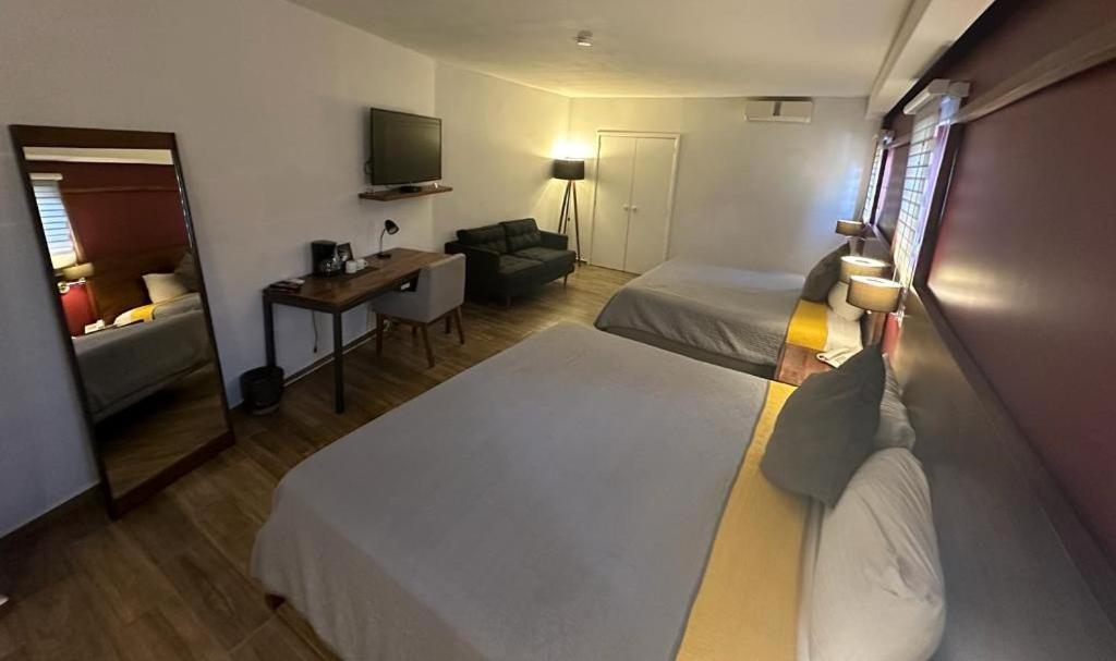 Hotel Boutique Abad Сапопан Экстерьер фото