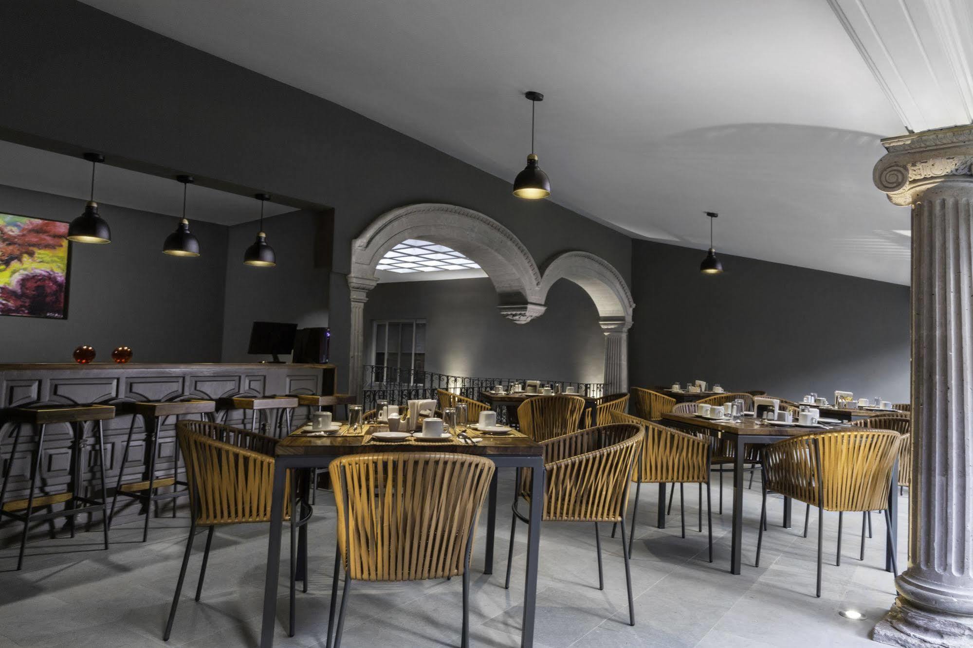Hotel Boutique Abad Сапопан Экстерьер фото