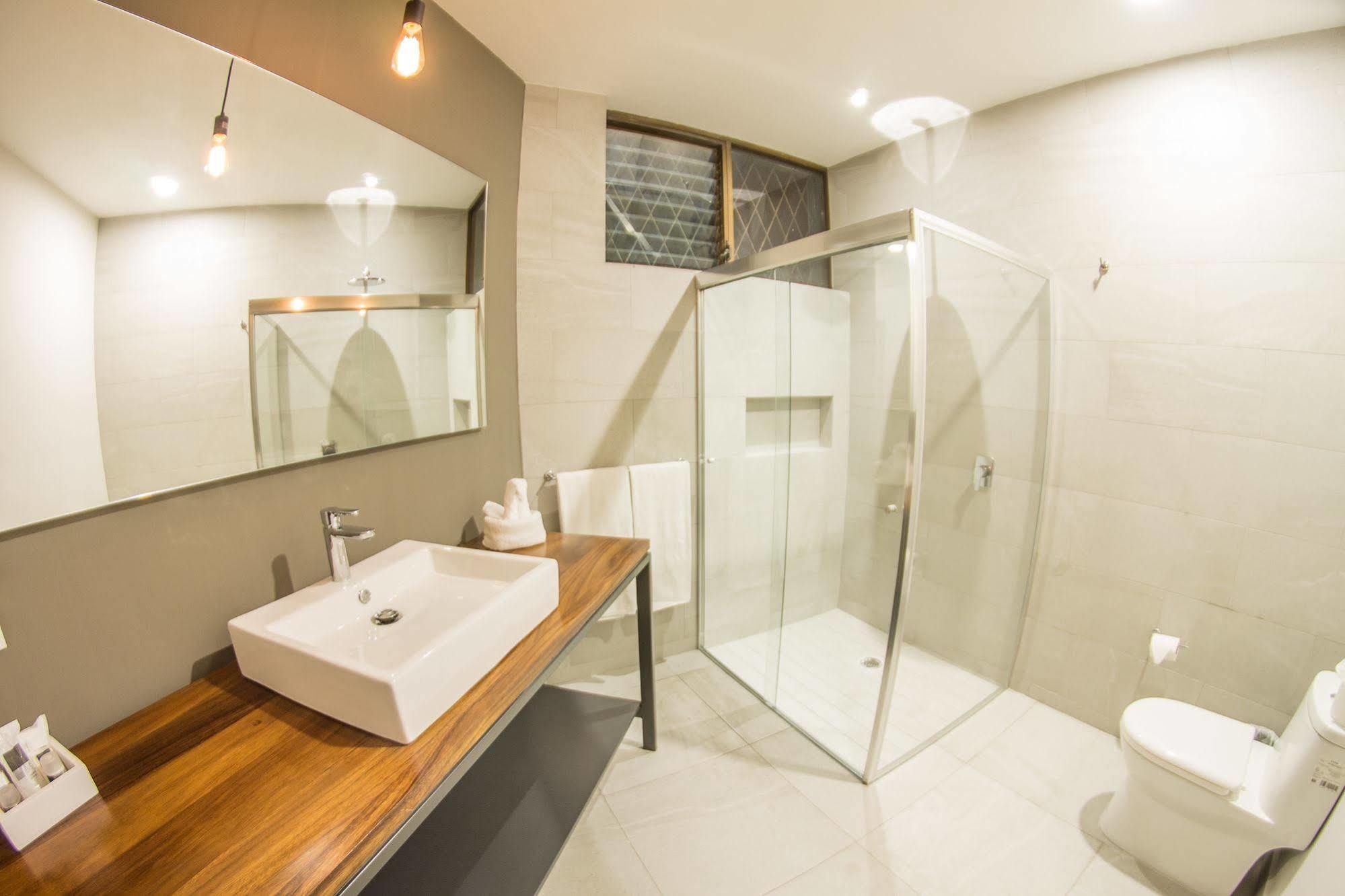 Hotel Boutique Abad Сапопан Экстерьер фото