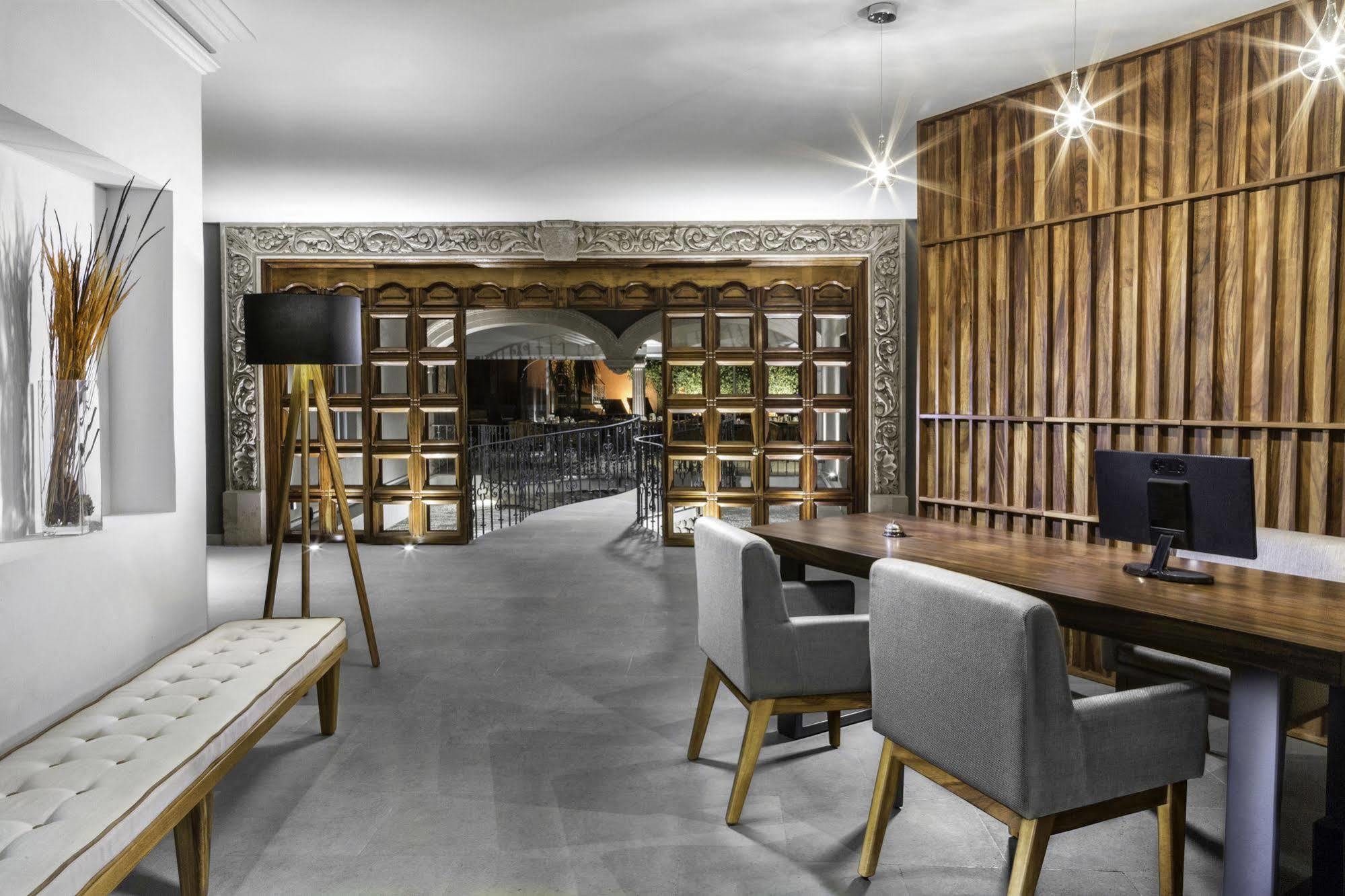 Hotel Boutique Abad Сапопан Экстерьер фото