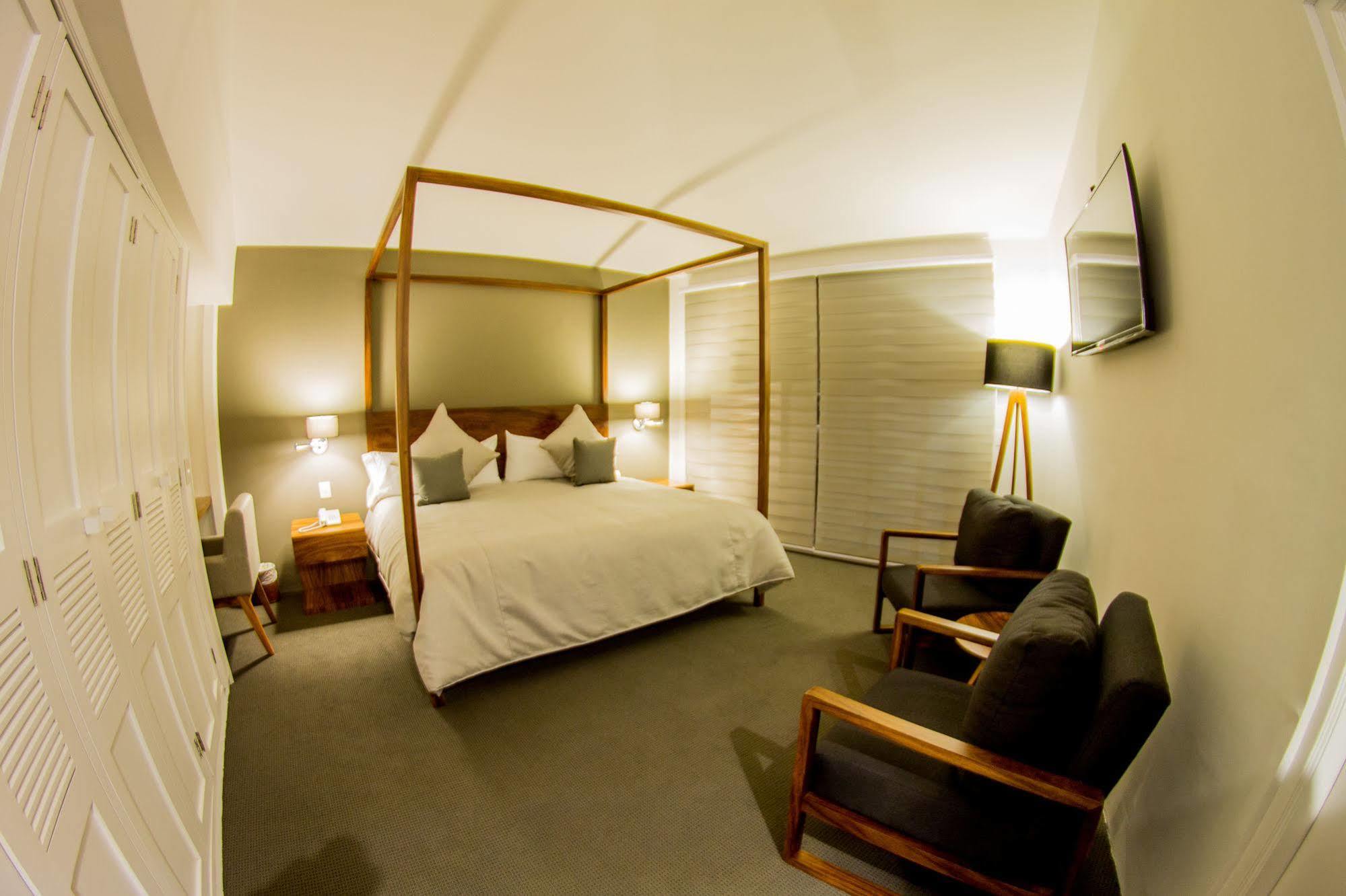 Hotel Boutique Abad Сапопан Экстерьер фото